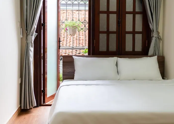 Nusmile'S Hostel And Travel